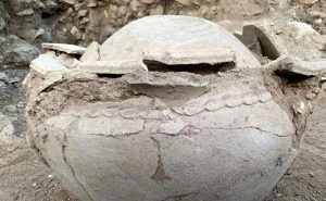 محتوای ترسناک کوزه ۱۲۰۰ ساله‌ای که در مکزیک کشف شد