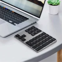 خرید کیبورد بی سیم مینی ویوو مدل NKB-02 | کوچک، سبک و کارآمد